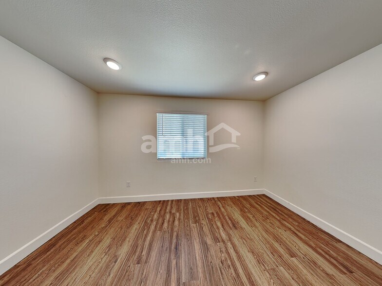 Building Photo - 81 Hot Ponds Ln