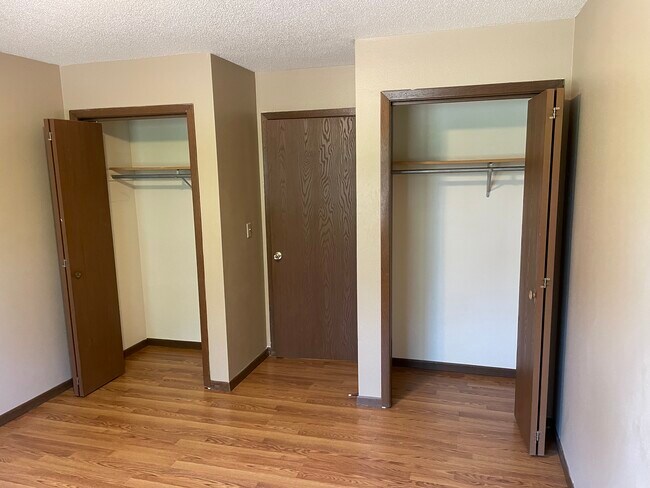 Building Photo - 2703 Fryklund Dr