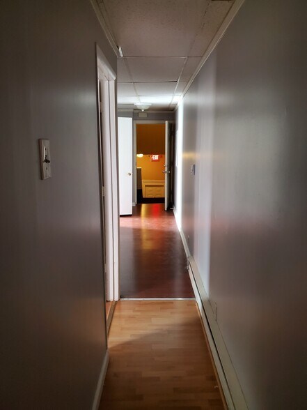 unfurnished - 1909 Chestnut St