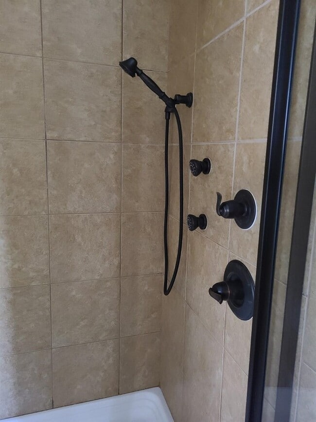 Building Photo - 7327 San Vista Dr