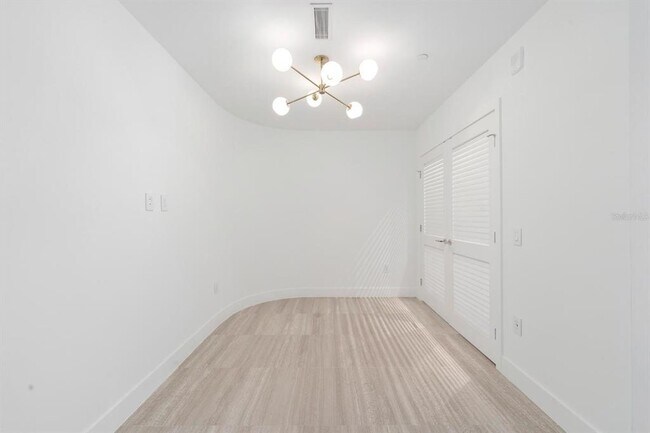 Building Photo - 3015 S Ysabella Ave