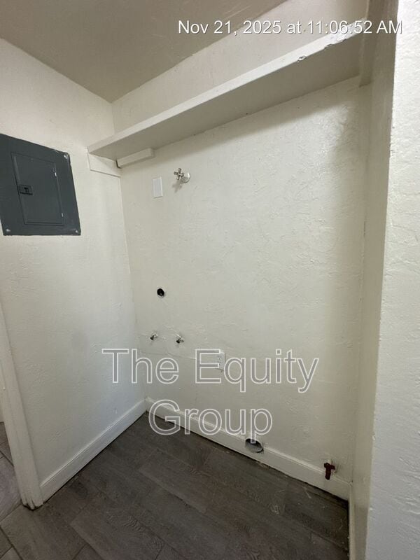 Building Photo - 340 S Blackstone St