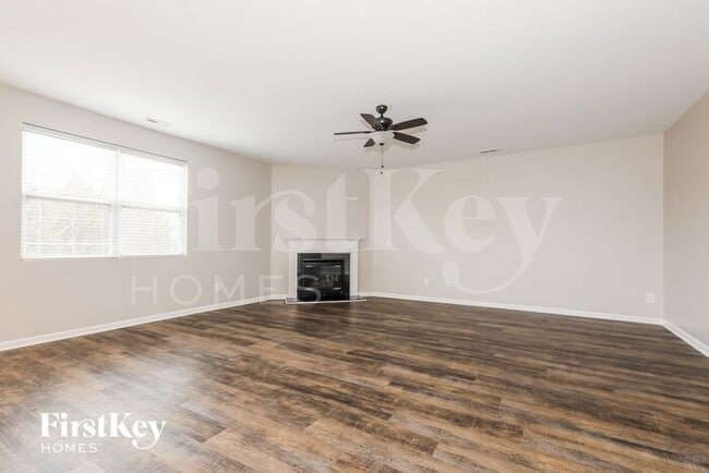 Building Photo - 1008 Rural Farm Rd