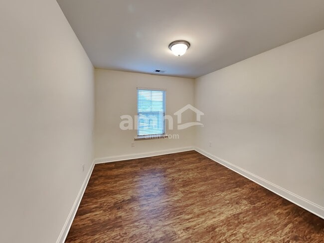 Building Photo - 234 McBee Pl