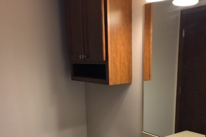 Half Bath - 1910 Wrigley St