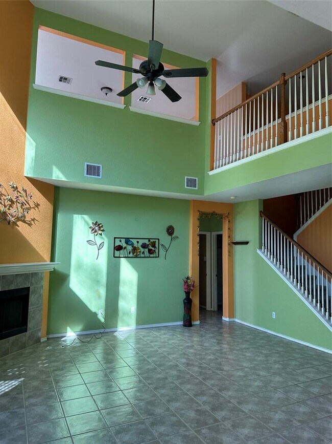 Building Photo - 3200 Peruga Ln