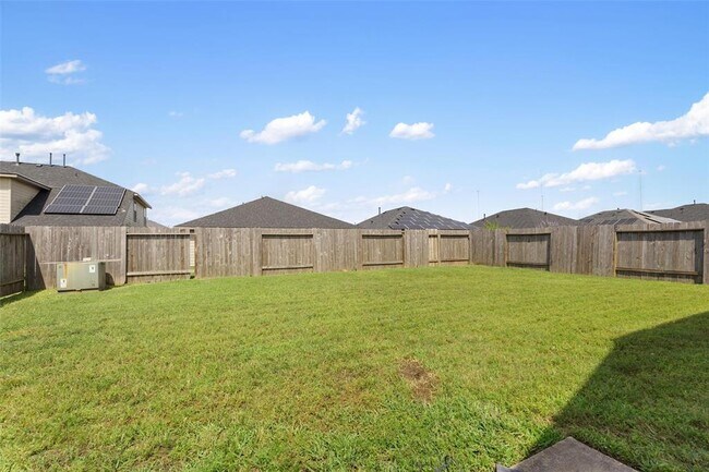 Building Photo - 2910 High Garden Ln