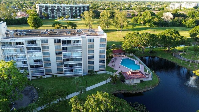 Building Photo - 7051 Environ Blvd