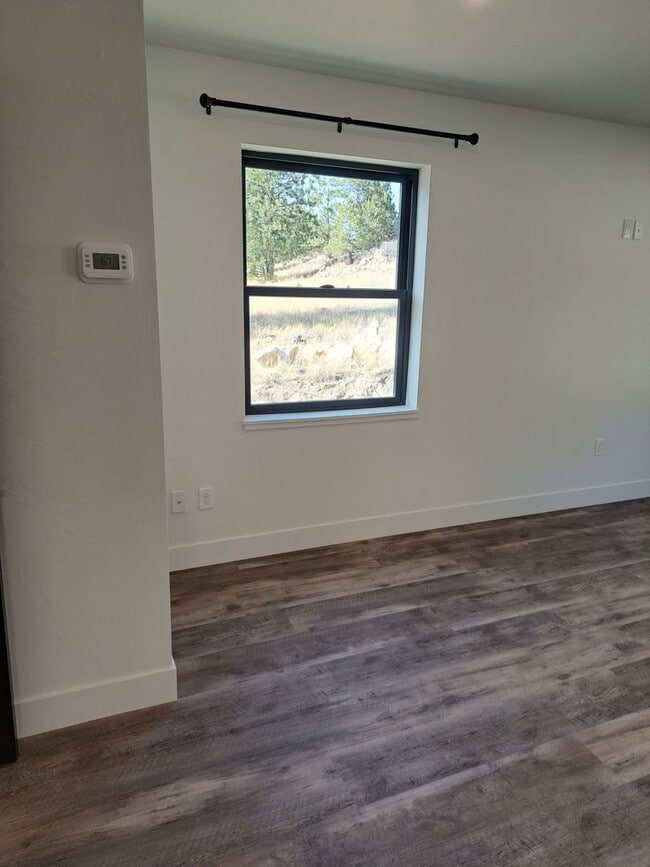 Building Photo - 3 B Raven Rdg Rd