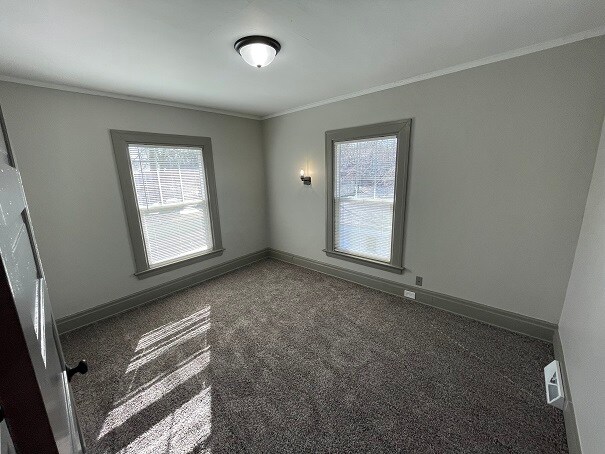 Building Photo - 503 Briarwood Ave SE