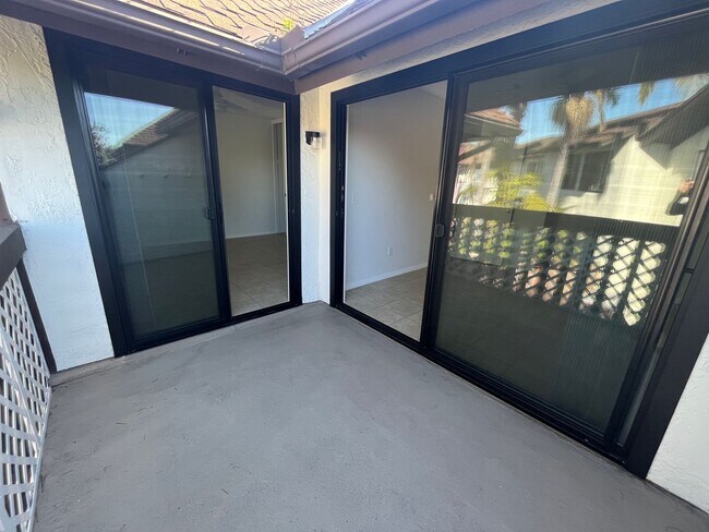 Building Photo - 2556 Ocean Cove Dr