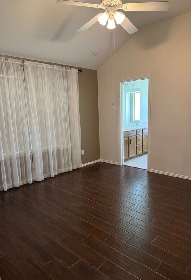 Building Photo - 32515 Rosella Ln