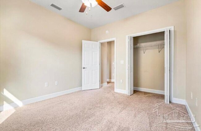 Building Photo - 3501 Mossy Oak Villas Cir