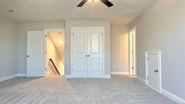 Building Photo - 1219 McClain Dr