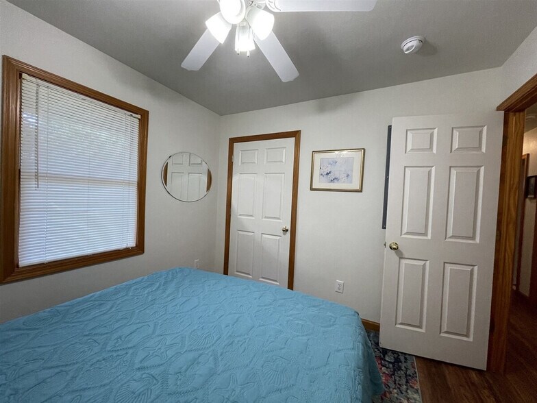 Building Photo - 54205 Marlin Ct