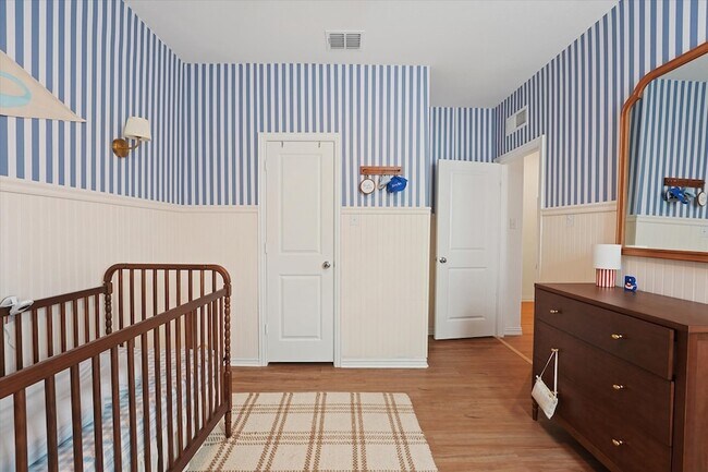 Building Photo - 5028 Waterway Dr