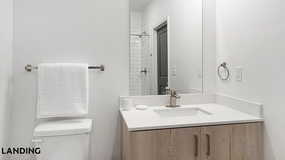 Building Photo - 2800 Milan Ct