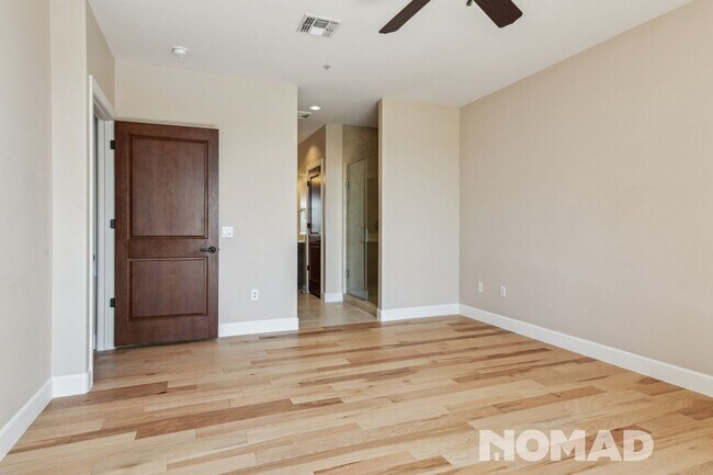 Building Photo - Charming 3BR Townhome in Scottsdale