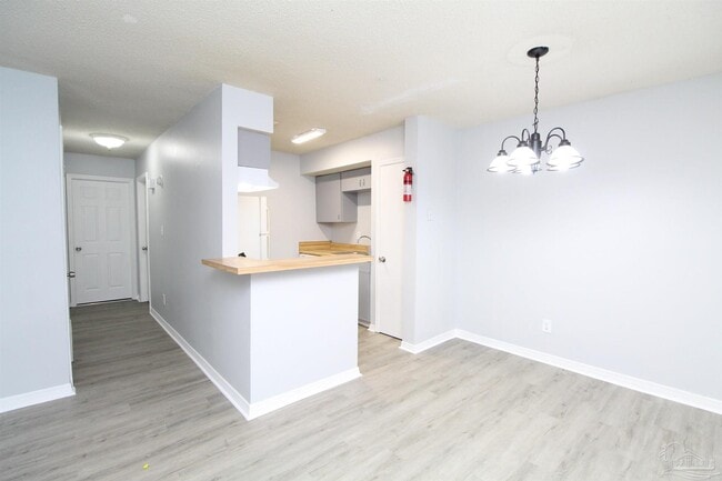 Building Photo - 7116 Pearson Rd