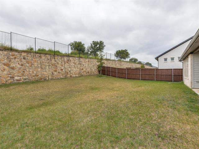 Building Photo - 7117 Talon Dr