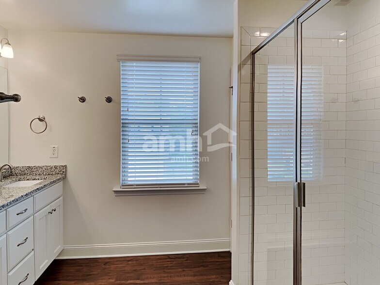 Building Photo - 258 Makenna Dr
