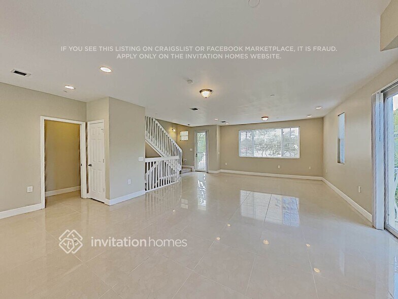 Building Photo - 1705 Johnson St