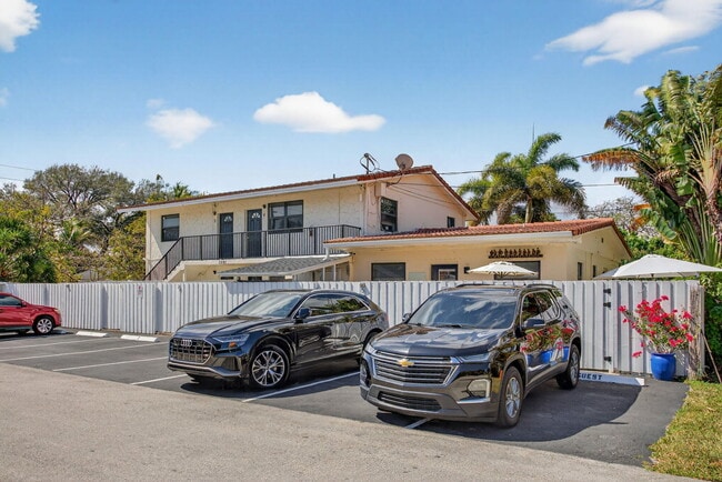 Building Photo - 1501 NE 7th Ave