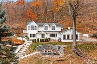 Building Photo - 772 US-9W