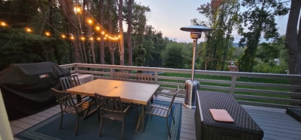 Building Photo - 394 Greenwood St