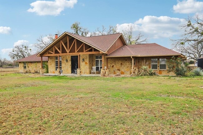 Building Photo - 6211 Acacia Dr