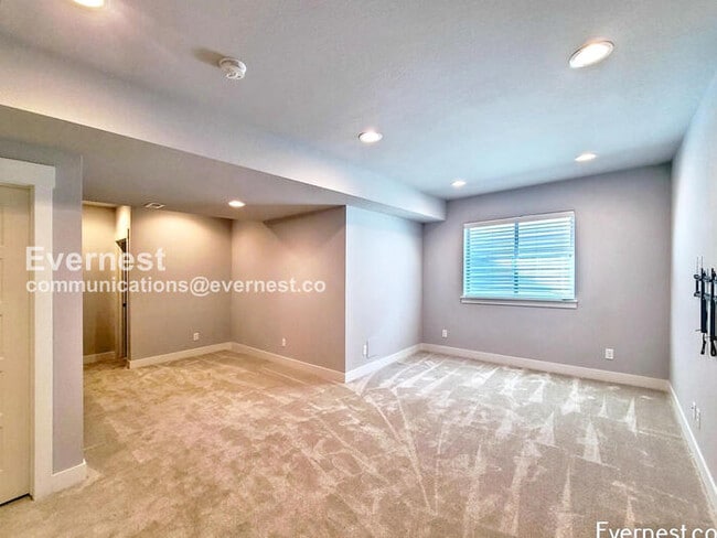 Building Photo - 5470 Trenton St