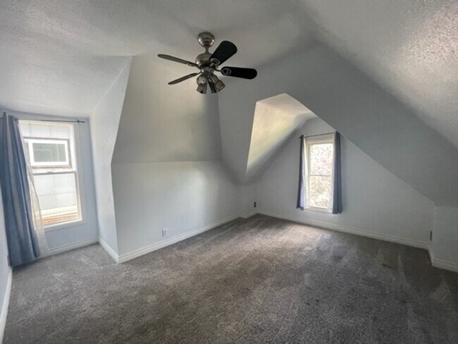 Building Photo - Charming Victorian Home in the Desirable Cole Neighborhood!- Available Early July!!