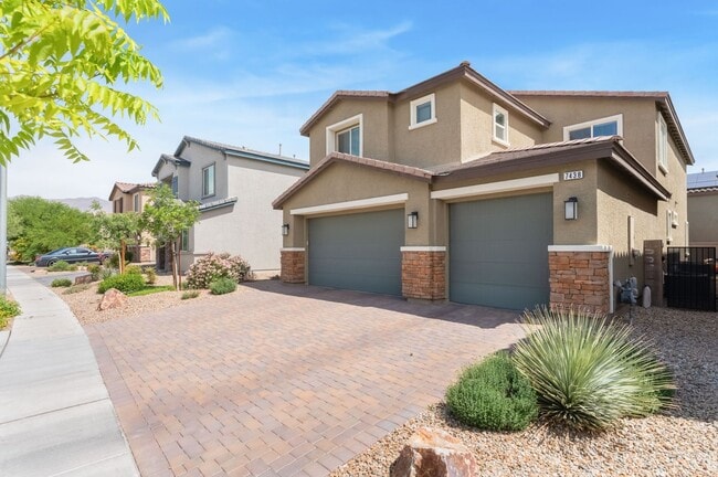 Building Photo - 7438 Ardenno St