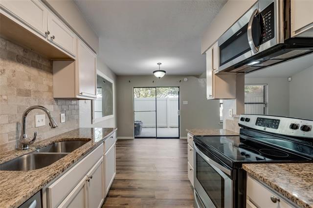 Building Photo - 2240 Tarpley Rd