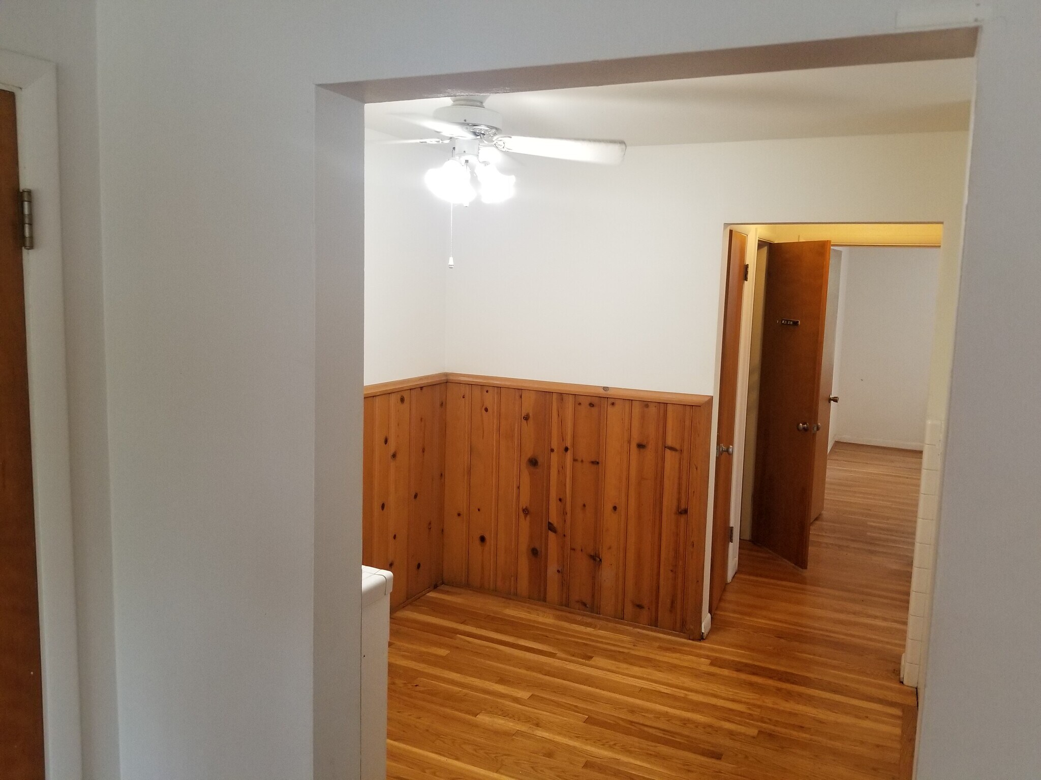 Building Photo - 6118 Dryden Ave