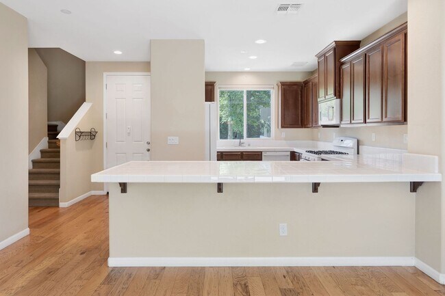 Building Photo - Beautiful East Davis Home