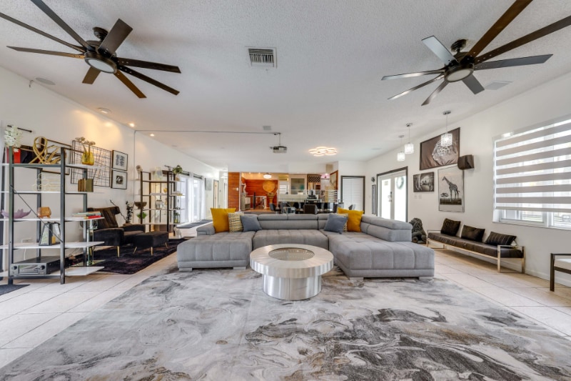 Building Photo - 3609 SW 58th Ave