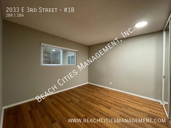 Building Photo - 2033 E 3rd St