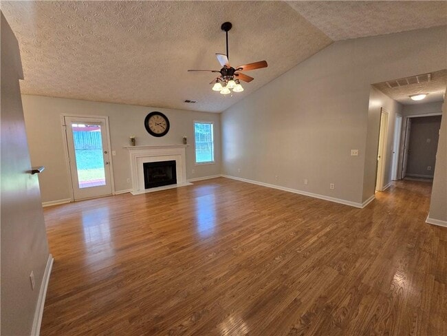 Building Photo - 3585 Plum Creek Trail NW