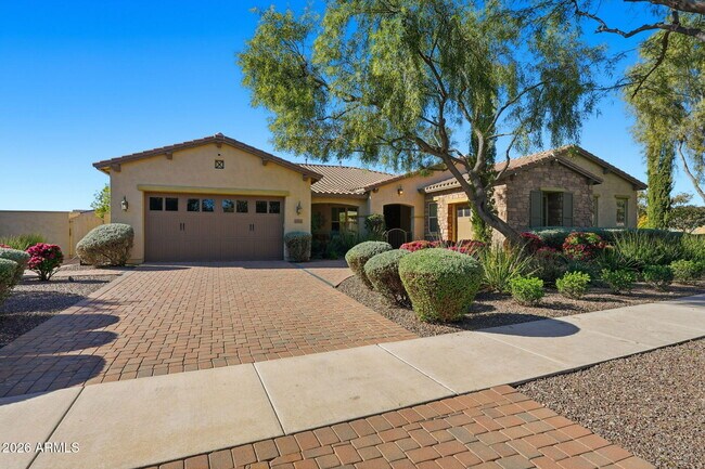 Building Photo - 4908 S Figueroa Ln