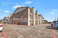 Building Photo - 9520 Royal Ln