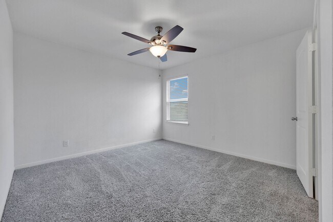 Building Photo - Charming Two-Story Home on Far West Side