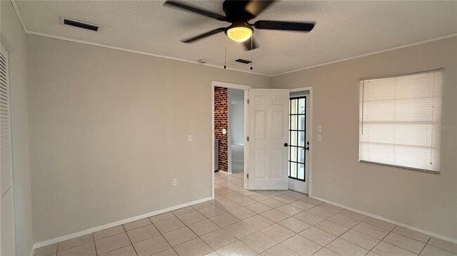 Building Photo - 7846 Royal Hart Dr