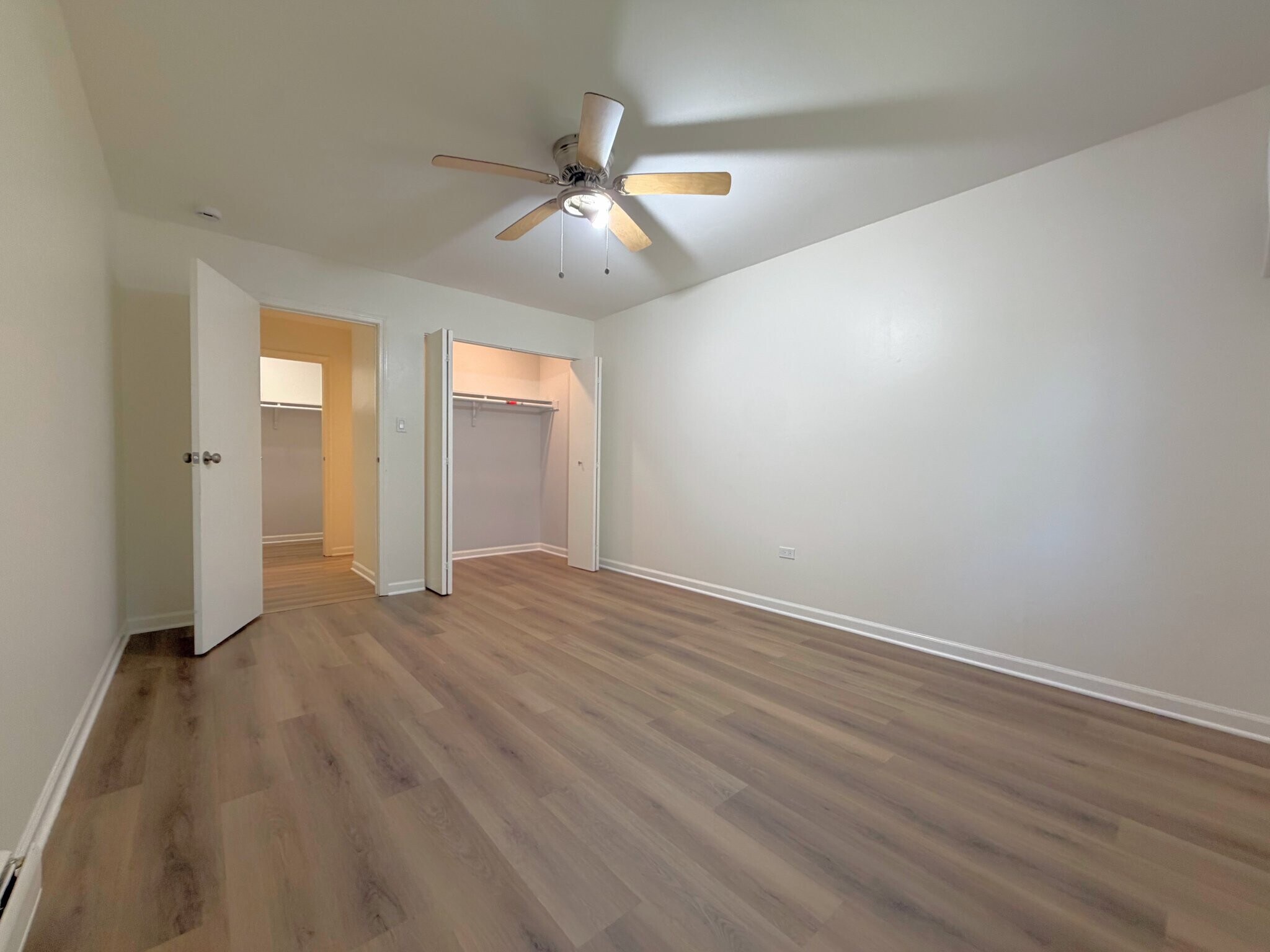 Building Photo - 889 Trace Dr