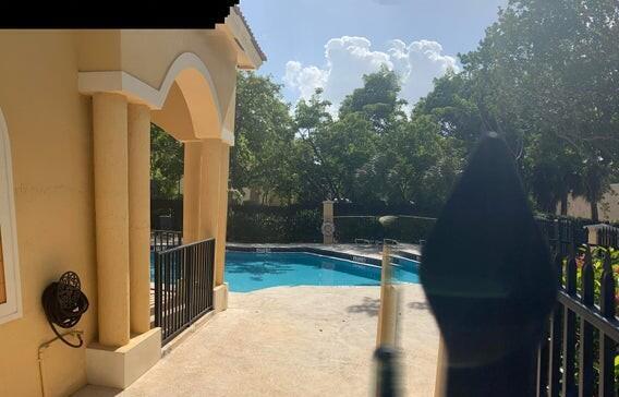 Building Photo - 6606 Catalina Ln