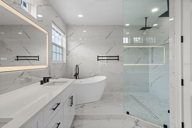 Building Photo - 5927 Caymus Loop