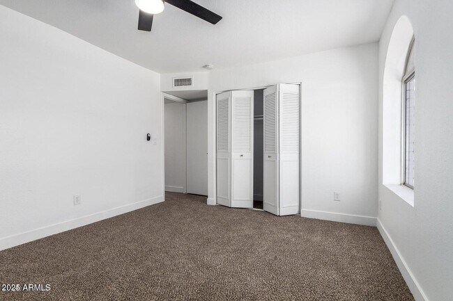 Building Photo - 1713 W Cortez Cir