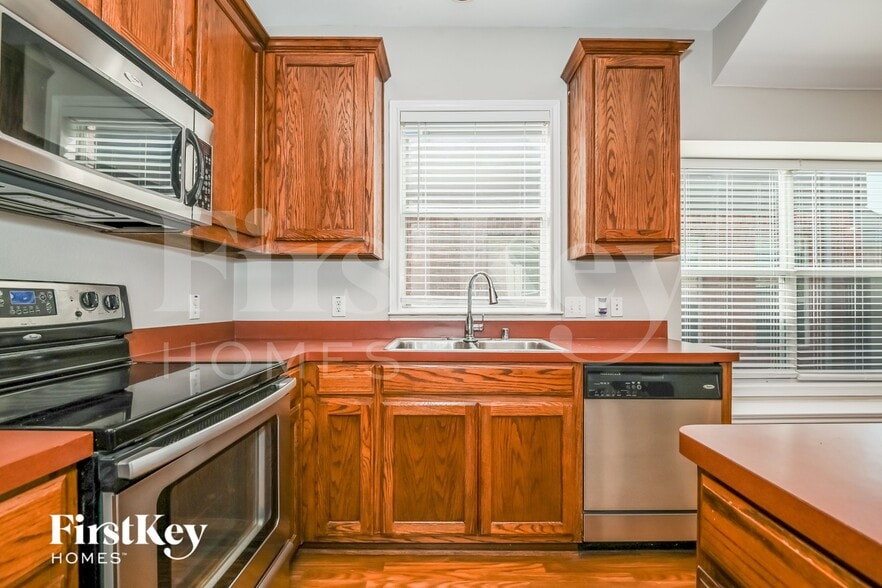 Building Photo - 1309 Honeywood Ln