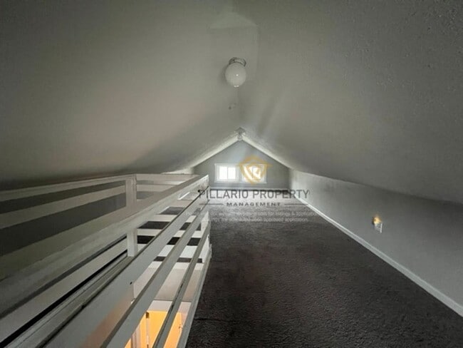Building Photo - Close to Downtown Indy, Crown Hill, 4 Bedroom, 2 Bathroom House Available NOW!