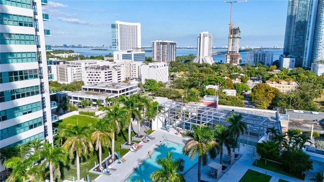 Building Photo - 3301 NE 1st Ave